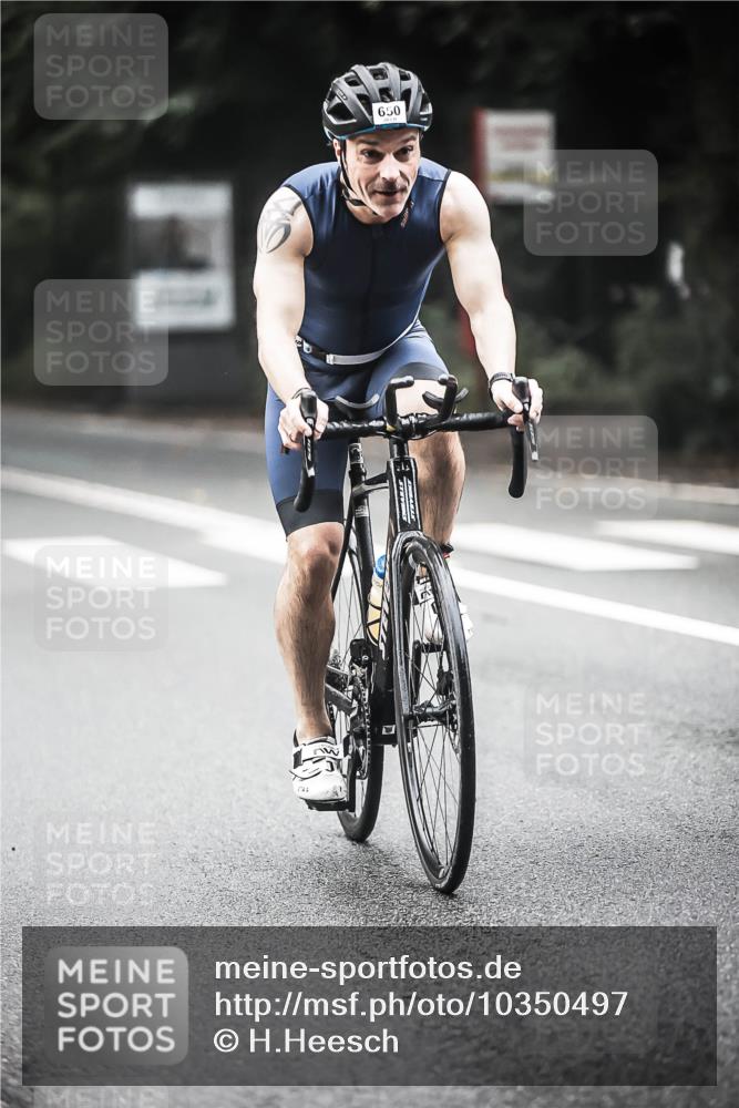 13.09.2026 - Stadtparktriathlon H.Heesch http://msf.ph/oto/10350497 13.09.2026 11:03:21 Radfahren 679, 1799 meine-sportfotos.de