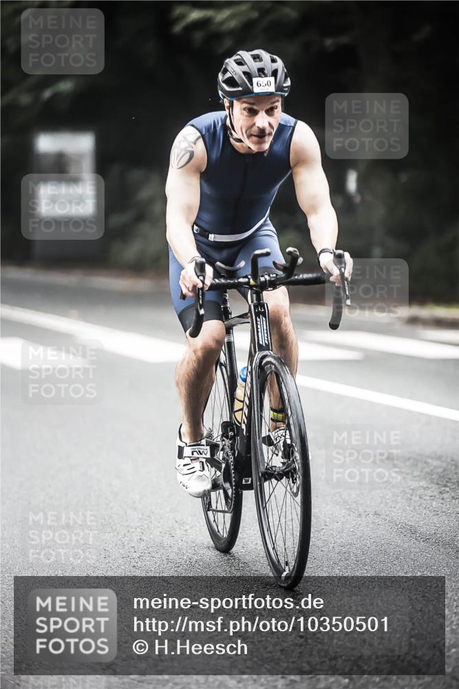 13.09.2026 - Stadtparktriathlon H.Heesch http://msf.ph/oto/10350501 13.09.2026 11:03:21 Radfahren 679, 1799 meine-sportfotos.de
