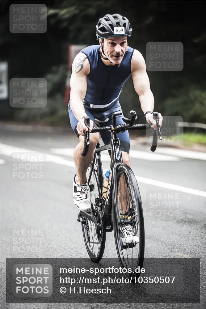 13.09.2026 - Stadtparktriathlon H.Heesch http://msf.ph/oto/10350507 13.09.2026 11:03:21 Radfahren 679, 1799 meine-sportfotos.de