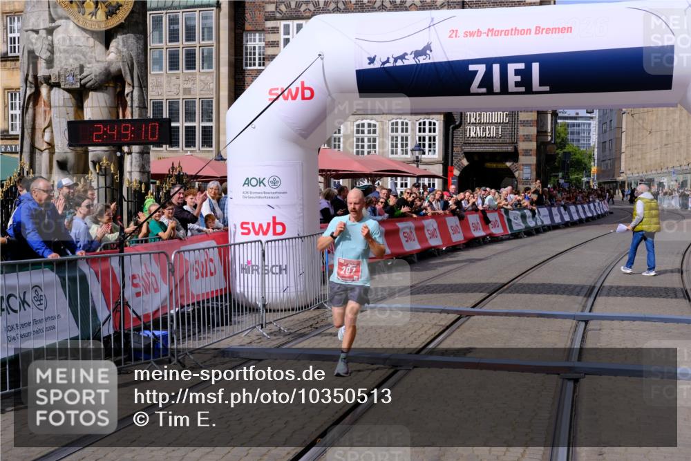 13.09.2026 - 21. swb-Marathon Bremen Tim E. http://msf.ph/oto/10350513 13.09.2026 12:20:00 Ziel  meine-sportfotos.de