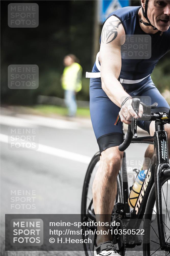 13.09.2026 - Stadtparktriathlon H.Heesch http://msf.ph/oto/10350522 13.09.2026 11:03:22 Radfahren 679, 1799 meine-sportfotos.de