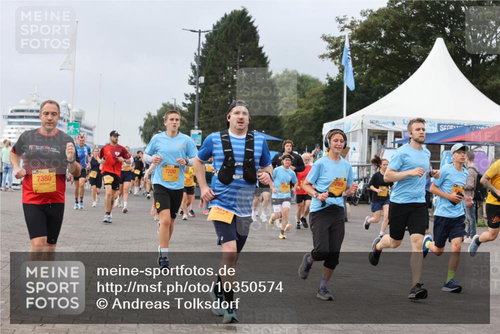 13.09.2026 - Kiel Lauf Andreas Tolksdorf http://msf.ph/oto/10350574 13.09.2026 09:55:31 Kiellinie 38, 7380, 7200, 7235, 289 meine-sportfotos.de