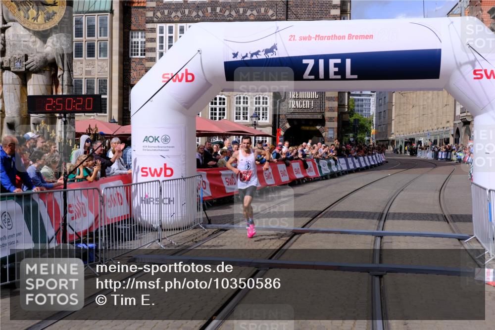 13.09.2026 - 21. swb-Marathon Bremen Tim E. http://msf.ph/oto/10350586 13.09.2026 12:21:09 Ziel 626, 1231 meine-sportfotos.de