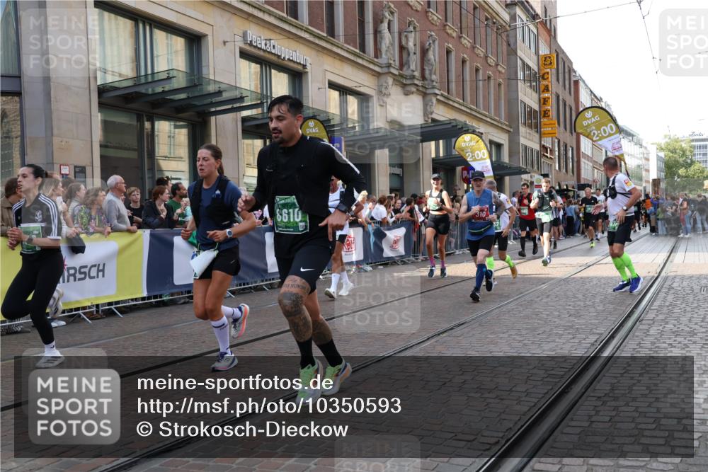 13.09.2026 - 21. swb-Marathon Bremen Strokosch-Dieckow http://msf.ph/oto/10350593 13.09.2026 13:31:49 Ziel 287, 1369, 2310, 2934, 3650, 3922, 3946, 4057, 4566, 4797, 4979, 5628, 6116, 6258, 6475, 6857, 6875, 7182, 7526, 7553, 7818, 8048, 8247, 8610, 8632, 8970, 9198, 9394, 9640, 13029, 13182, 310, 578, 846, 922, 1600, 3115, 3205, 3239, 3244, 3278, 3858, 3859, 3989, 4030, 4164, 4258, 4273, 4692, 4889, 4998, 5158, 5325, 5363, 5426, 5899, 6039, 6062, 6100, 6193, 6213, 6354, 6581, 6602, 7032, 7242, 7260, 7608, 7941, 8042, 8205 meine-sportfotos.de