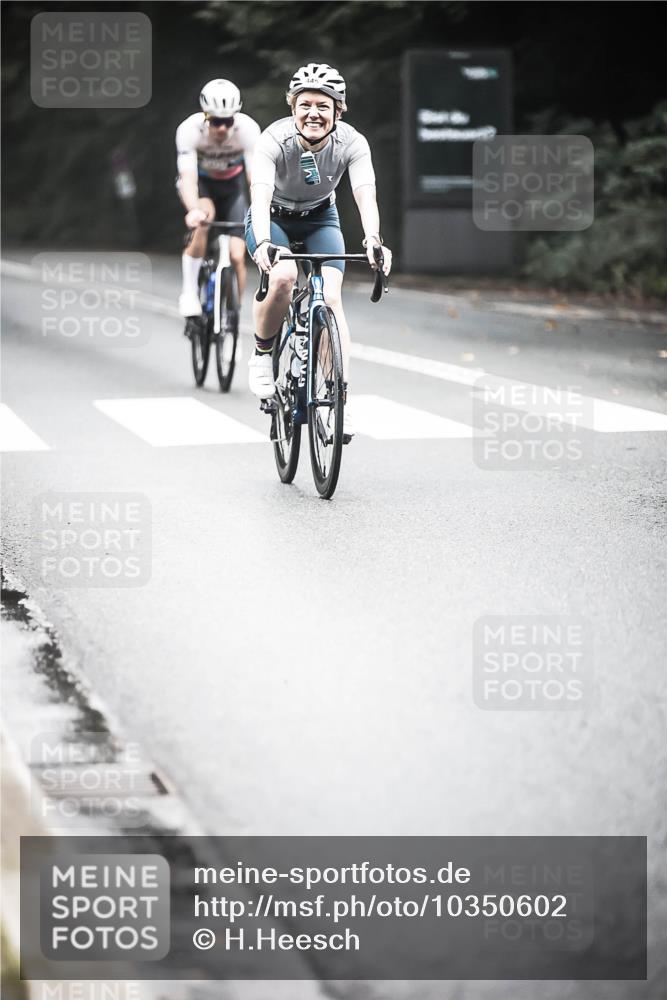 13.09.2026 - Stadtparktriathlon H.Heesch http://msf.ph/oto/10350602 13.09.2026 11:03:41 Radfahren 445, 470, 540, 547, 612, 683, 690 meine-sportfotos.de