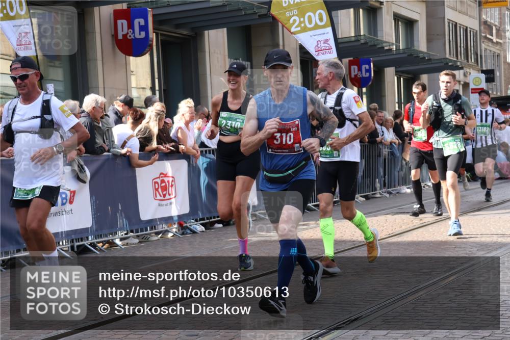 13.09.2026 - 21. swb-Marathon Bremen Strokosch-Dieckow http://msf.ph/oto/10350613 13.09.2026 13:31:49 Ziel 287, 1369, 2310, 2934, 3650, 3922, 3946, 4057, 4566, 4797, 4979, 5628, 6116, 6258, 6475, 6857, 6875, 7182, 7526, 7553, 7818, 8048, 8247, 8610, 8632, 8970, 9198, 9394, 9640, 13029, 13182, 310, 578, 846, 922, 1600, 3115, 3205, 3239, 3244, 3278, 3858, 3859, 3989, 4030, 4164, 4258, 4273, 4692, 4889, 4998, 5158, 5325, 5363, 5426, 5899, 6039, 6062, 6100, 6193, 6213, 6354, 6581, 6602, 7032, 7242, 7260, 7608, 7941, 8042, 8205 meine-sportfotos.de
