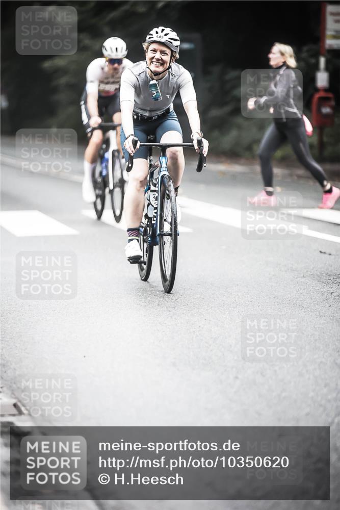 13.09.2026 - Stadtparktriathlon H.Heesch http://msf.ph/oto/10350620 13.09.2026 11:03:41 Radfahren 445, 470, 540, 547, 612, 683, 690 meine-sportfotos.de