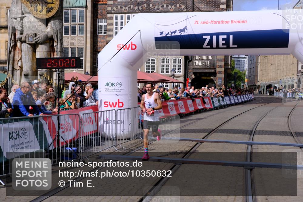 13.09.2026 - 21. swb-Marathon Bremen Tim E. http://msf.ph/oto/10350632 13.09.2026 12:21:10 Ziel 626, 1231 meine-sportfotos.de