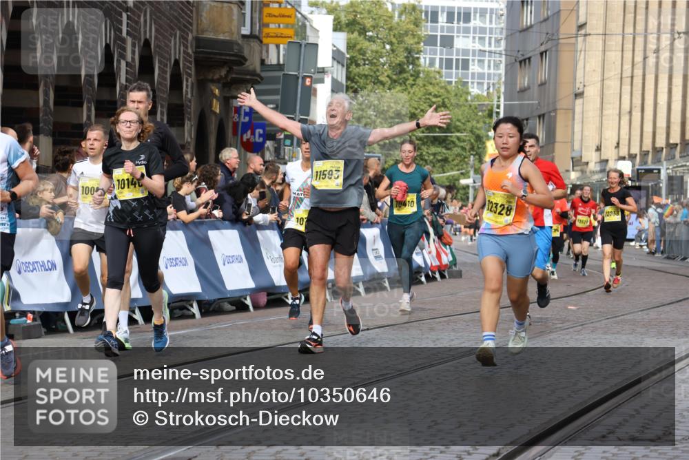 13.09.2026 - 21. swb-Marathon Bremen Strokosch-Dieckow http://msf.ph/oto/10350646 13.09.2026 10:54:36 Ziel 10359, 10503, 10577, 10631, 10749, 10837, 10884, 10996, 11099, 11118, 11290, 11329, 11361, 11476, 11765, 11843, 11989, 11998, 10589, 10608, 10704, 11040, 11174, 11569, 11874, 12519, 12800, 13526 meine-sportfotos.de