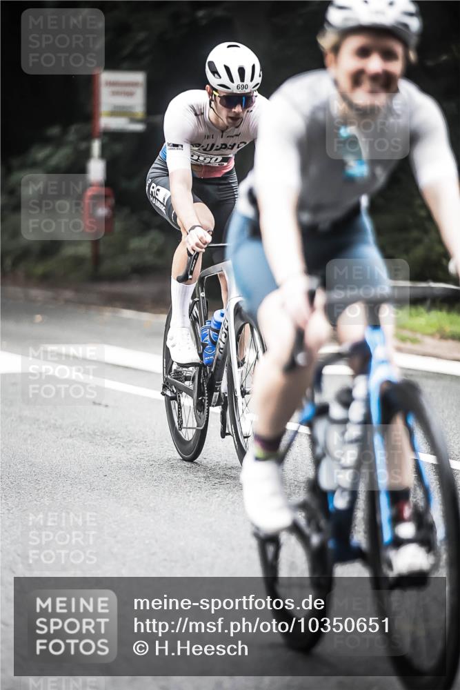 13.09.2026 - Stadtparktriathlon H.Heesch http://msf.ph/oto/10350651 13.09.2026 11:03:42 Radfahren 445, 470, 480, 540, 547, 685, 690, 694 meine-sportfotos.de