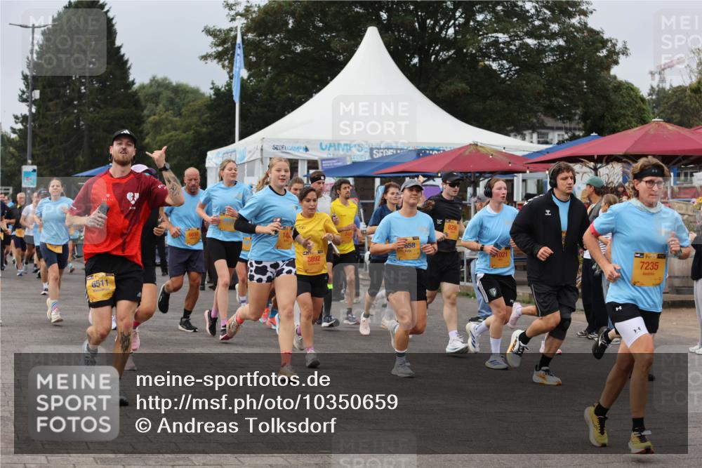 13.09.2026 - Kiel Lauf Andreas Tolksdorf http://msf.ph/oto/10350659 13.09.2026 09:55:35 Kiellinie 6511, 8892, 658, 8290, 1021, 38, 7235 meine-sportfotos.de