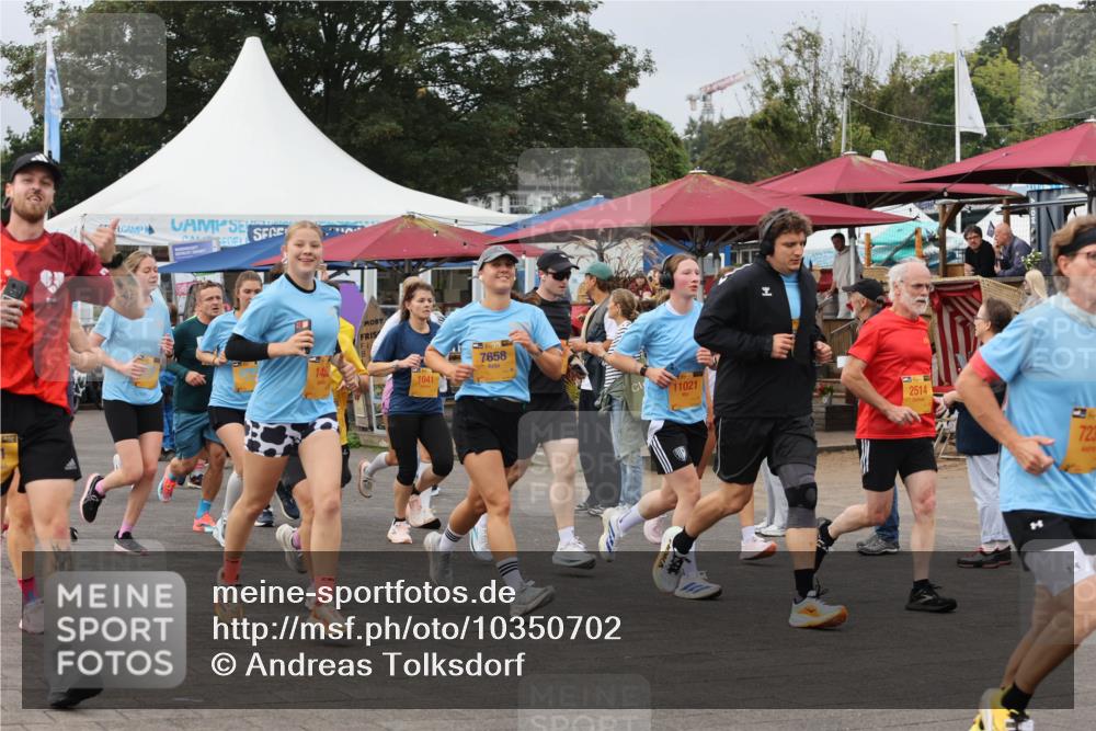 13.09.2026 - Kiel Lauf Andreas Tolksdorf http://msf.ph/oto/10350702 13.09.2026 09:55:36 Kiellinie 1041, 7658, 11021, 2514, 723 meine-sportfotos.de