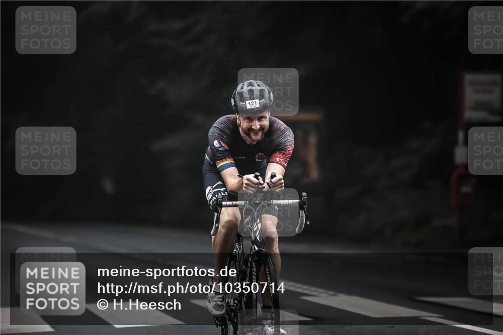 13.09.2026 - Stadtparktriathlon H.Heesch http://msf.ph/oto/10350714 13.09.2026 09:20:05 Radfahren 102, 121 meine-sportfotos.de