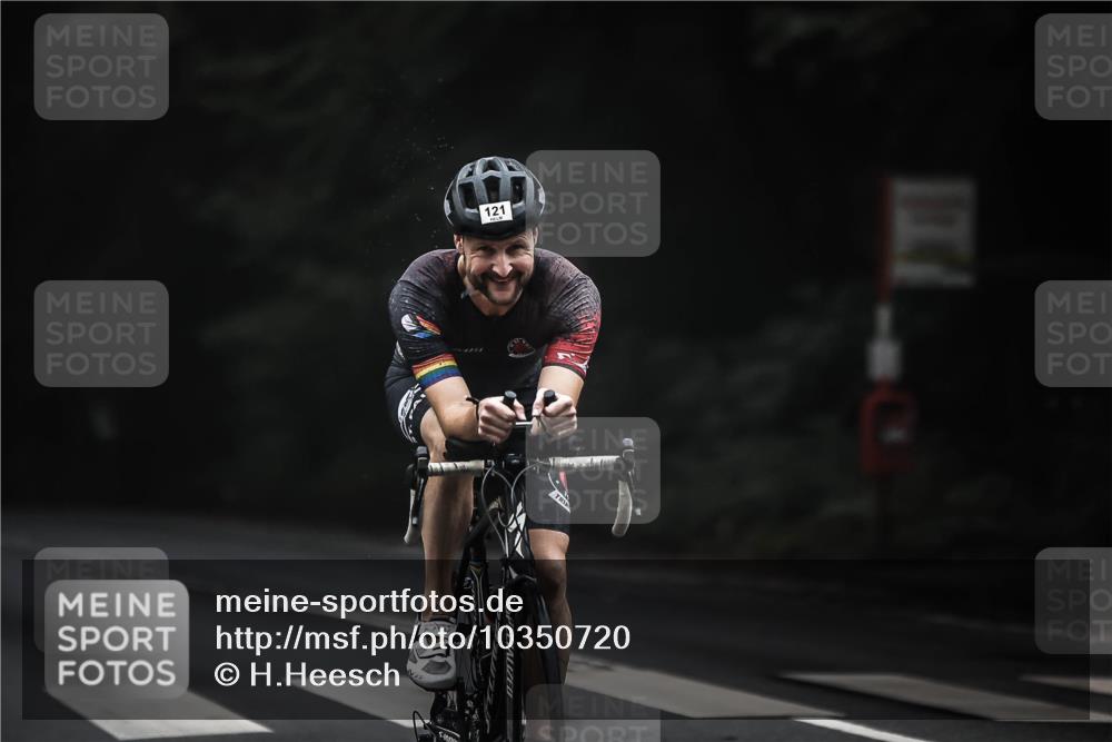 13.09.2026 - Stadtparktriathlon H.Heesch http://msf.ph/oto/10350720 13.09.2026 09:20:05 Radfahren 102, 121 meine-sportfotos.de