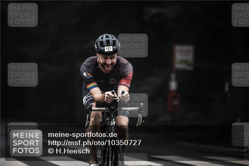 13.09.2026 - Stadtparktriathlon H.Heesch http://msf.ph/oto/10350727 13.09.2026 09:20:05 Radfahren 102, 121 meine-sportfotos.de
