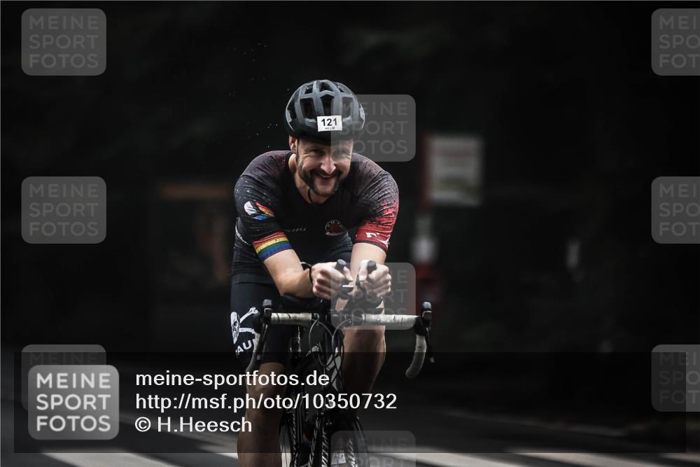 13.09.2026 - Stadtparktriathlon H.Heesch http://msf.ph/oto/10350732 13.09.2026 09:20:05 Radfahren 102, 121 meine-sportfotos.de
