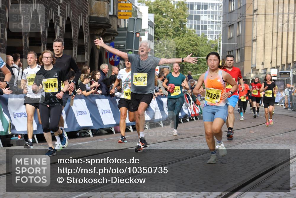 13.09.2026 - 21. swb-Marathon Bremen Strokosch-Dieckow http://msf.ph/oto/10350735 13.09.2026 10:54:36 Ziel 10359, 10503, 10577, 10631, 10749, 10837, 10884, 10996, 11099, 11118, 11290, 11329, 11361, 11476, 11765, 11843, 11989, 11998, 10589, 10608, 10704, 11040, 11174, 11569, 11874, 12519, 12800, 13526 meine-sportfotos.de