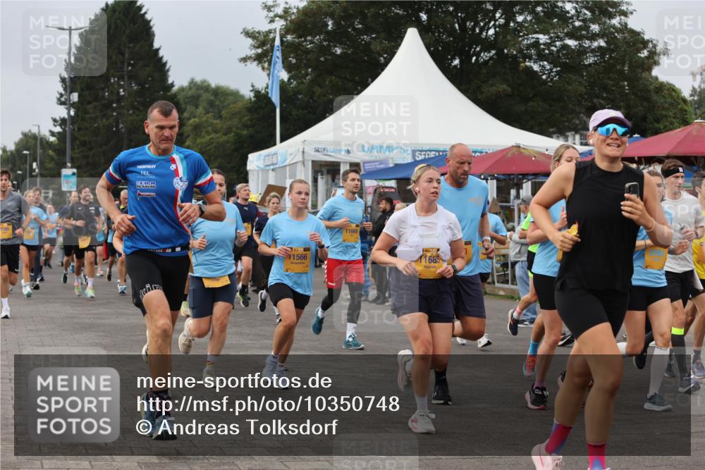 13.09.2026 - Kiel Lauf Andreas Tolksdorf http://msf.ph/oto/10350748 13.09.2026 09:55:37 Kiellinie 1599, 1566, 11668, 11685 meine-sportfotos.de