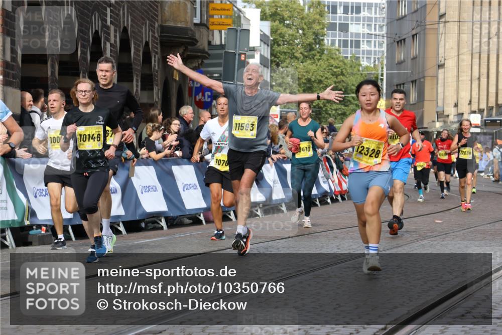 13.09.2026 - 21. swb-Marathon Bremen Strokosch-Dieckow http://msf.ph/oto/10350766 13.09.2026 10:54:36 Ziel 10359, 10503, 10577, 10631, 10749, 10837, 10884, 10996, 11099, 11118, 11290, 11329, 11361, 11476, 11765, 11843, 11989, 11998, 10589, 10608, 10704, 11040, 11174, 11569, 11874, 12519, 12800, 13526 meine-sportfotos.de