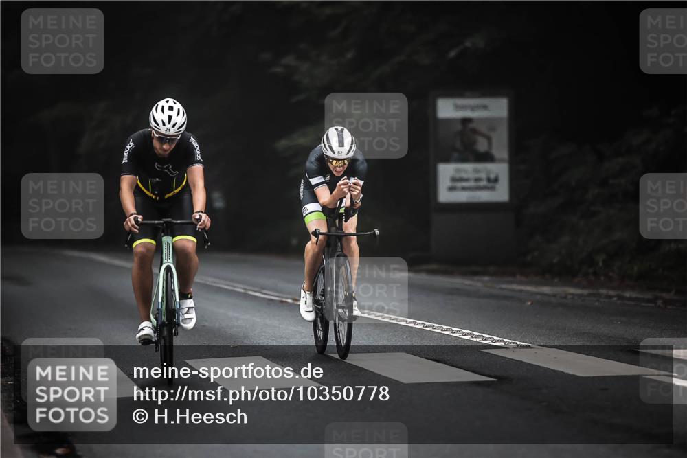 13.09.2026 - Stadtparktriathlon H.Heesch http://msf.ph/oto/10350778 13.09.2026 09:20:16 Radfahren 21, 82, 110 meine-sportfotos.de