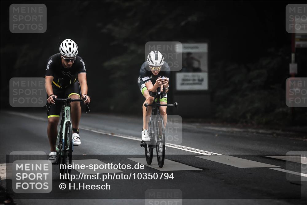 13.09.2026 - Stadtparktriathlon H.Heesch http://msf.ph/oto/10350794 13.09.2026 09:20:17 Radfahren 21, 82, 110 meine-sportfotos.de