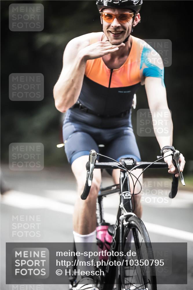 13.09.2026 - Stadtparktriathlon H.Heesch http://msf.ph/oto/10350795 13.09.2026 11:03:52 Radfahren 470, 480, 493, 498, 547, 653, 685, 694 meine-sportfotos.de