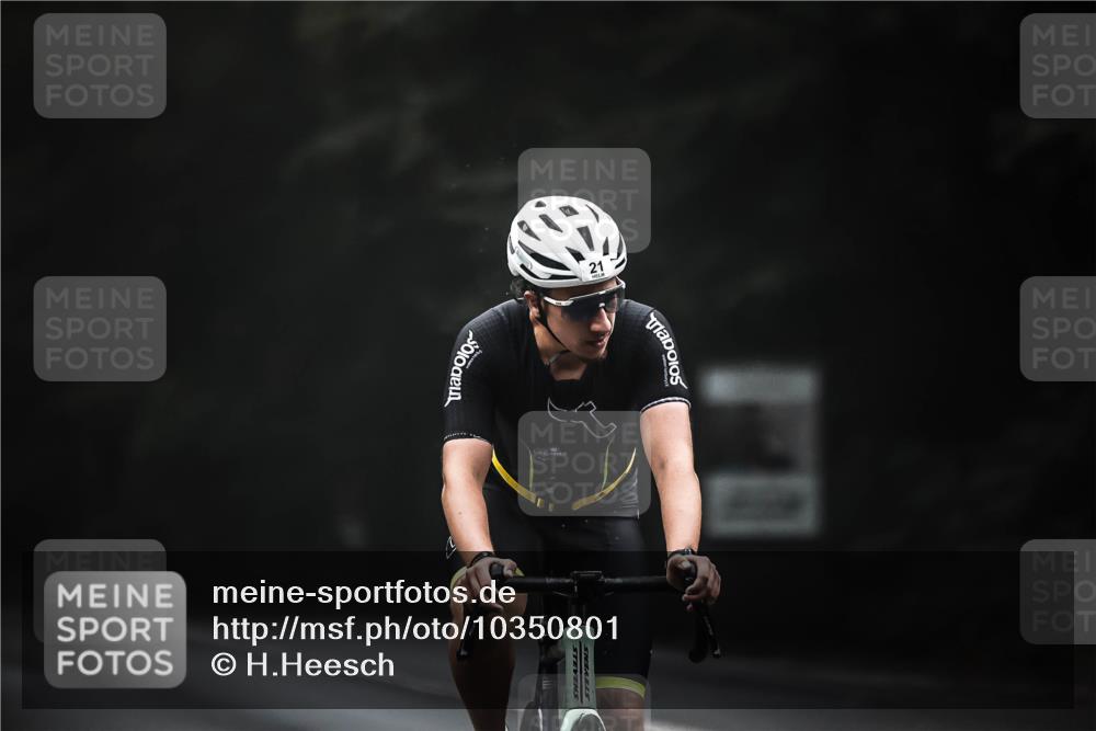 13.09.2026 - Stadtparktriathlon H.Heesch http://msf.ph/oto/10350801 13.09.2026 09:20:17 Radfahren 21, 82, 110 meine-sportfotos.de