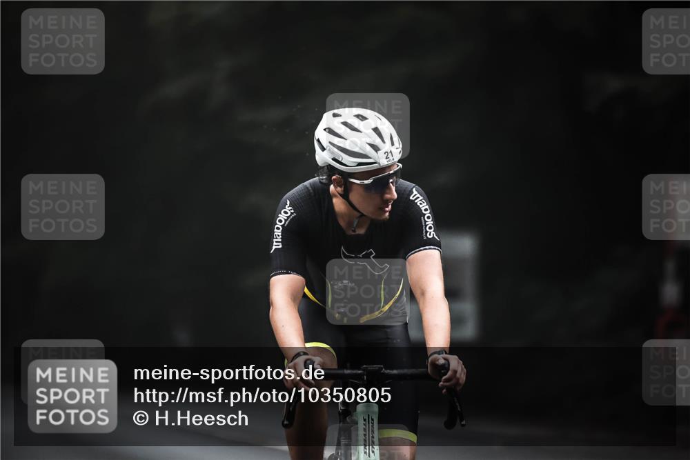 13.09.2026 - Stadtparktriathlon H.Heesch http://msf.ph/oto/10350805 13.09.2026 09:20:18 Radfahren 21, 82, 110 meine-sportfotos.de