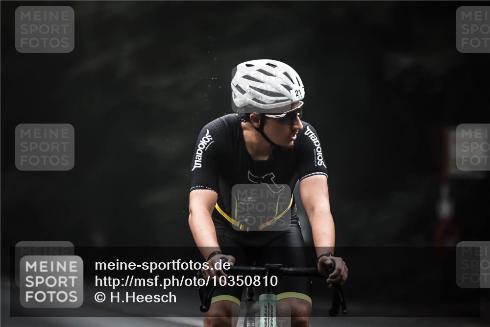 13.09.2026 - Stadtparktriathlon H.Heesch http://msf.ph/oto/10350810 13.09.2026 09:20:18 Radfahren 21, 82, 110 meine-sportfotos.de