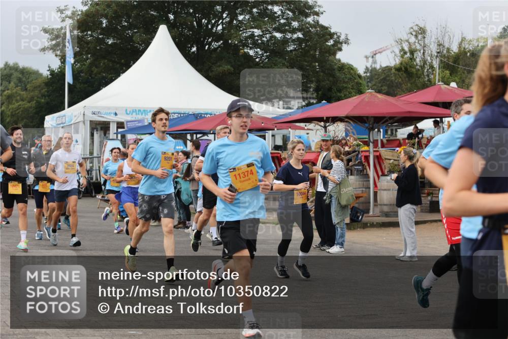 13.09.2026 - Kiel Lauf Andreas Tolksdorf http://msf.ph/oto/10350822 13.09.2026 09:55:39 Kiellinie 12471, 3924, 9201, 1, 39, 11374, 10044 meine-sportfotos.de