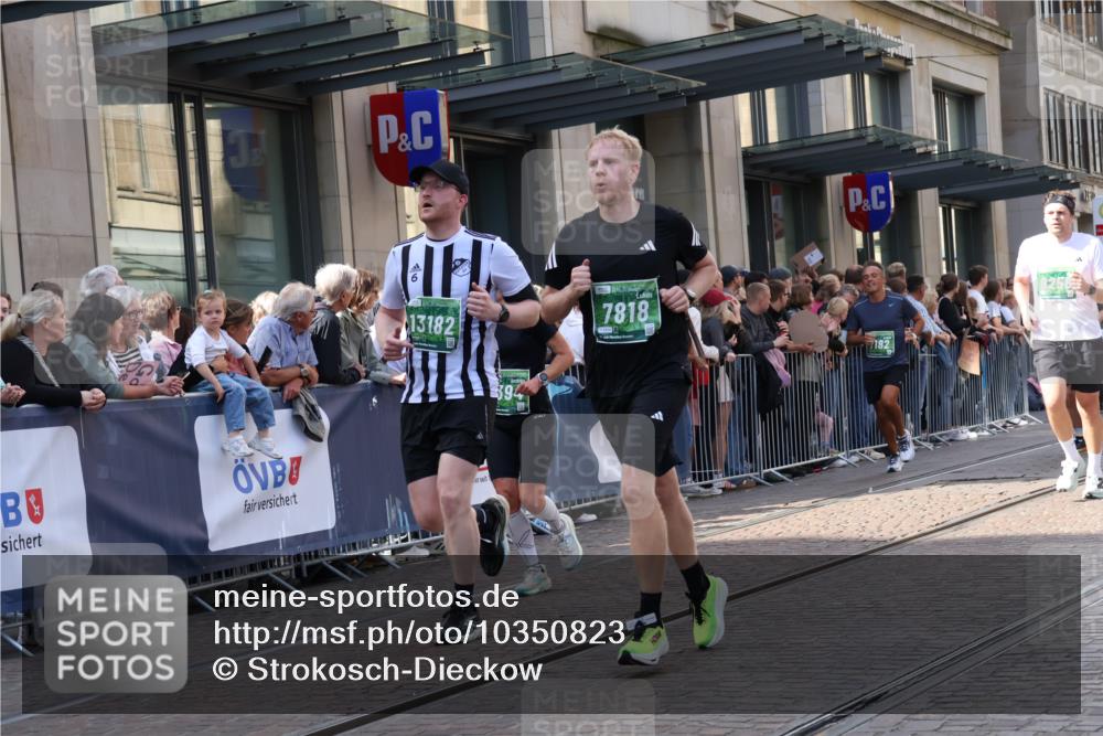 13.09.2026 - 21. swb-Marathon Bremen Strokosch-Dieckow http://msf.ph/oto/10350823 13.09.2026 13:31:53 Ziel 287, 1369, 2310, 2910, 2934, 3402, 3441, 3650, 3922, 3946, 4057, 4471, 4566, 4655, 4797, 4835, 4979, 5628, 6116, 6258, 6475, 6857, 6875, 7150, 7182, 7526, 7553, 7572, 7818, 8610, 8632, 9198, 9283, 9394, 9640, 9779, 13029, 13182, 13244, 310, 578, 846, 3115, 3205, 3239, 3244, 3278, 3858, 3989, 4030, 4164, 4273, 4692, 4889, 4998, 5158, 5325, 5363, 5426, 5899, 6039, 6062, 6100, 6193, 6213, 6354, 6581, 6602, 7032, 7242, 7260, 7608, 7941, 8042, 8205 meine-sportfotos.de