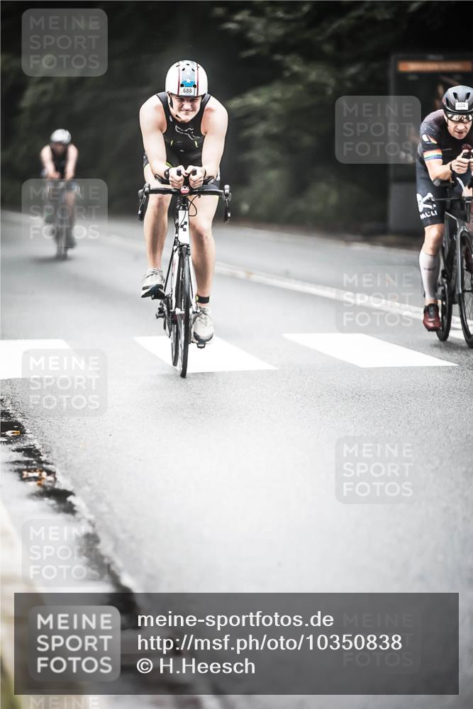 13.09.2026 - Stadtparktriathlon H.Heesch http://msf.ph/oto/10350838 13.09.2026 11:04:01 Radfahren 466, 506, 536, 643, 688 meine-sportfotos.de