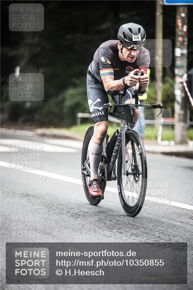 13.09.2026 - Stadtparktriathlon H.Heesch http://msf.ph/oto/10350855 13.09.2026 11:04:03 Radfahren 466, 506, 536, 643, 688 meine-sportfotos.de