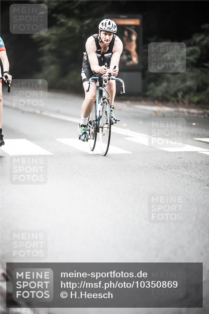 13.09.2026 - Stadtparktriathlon H.Heesch http://msf.ph/oto/10350869 13.09.2026 11:04:05 Radfahren 466, 506, 536, 539, 643, 688 meine-sportfotos.de