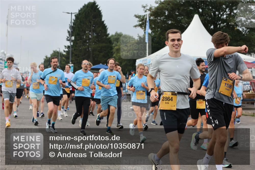 13.09.2026 - Kiel Lauf Andreas Tolksdorf http://msf.ph/oto/10350871 13.09.2026 09:55:41 Kiellinie 757, 9459, 11885, 2864, 12471, 38, 1599 meine-sportfotos.de