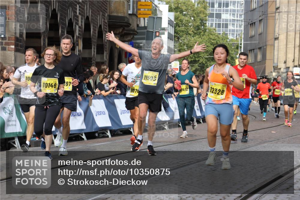 13.09.2026 - 21. swb-Marathon Bremen Strokosch-Dieckow http://msf.ph/oto/10350875 13.09.2026 10:54:36 Ziel 10359, 10503, 10577, 10631, 10749, 10837, 10884, 10996, 11099, 11118, 11290, 11329, 11361, 11476, 11765, 11843, 11989, 11998, 10589, 10608, 10704, 11040, 11174, 11569, 11874, 12519, 12800, 13526 meine-sportfotos.de