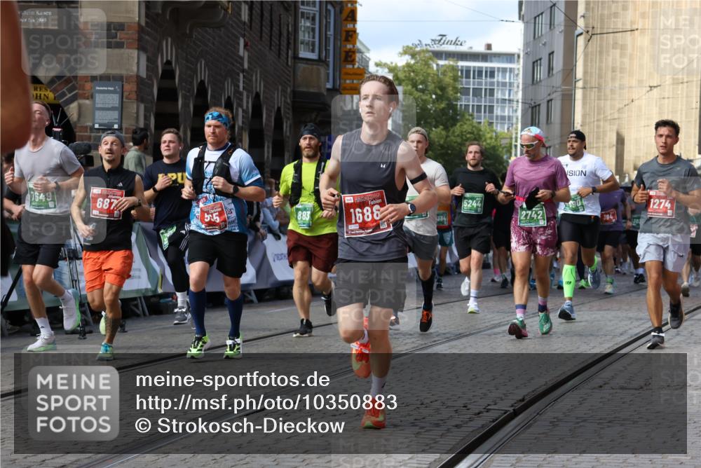 13.09.2026 - 21. swb-Marathon Bremen Strokosch-Dieckow http://msf.ph/oto/10350883 13.09.2026 13:29:26 Ziel 394, 430, 565, 687, 725, 745, 936, 1274, 1545, 1688, 2023, 2070, 2223, 2378, 2867, 3796, 3938, 4590, 5036, 5225, 6030, 6099, 7149, 7361, 8984, 9249, 9661, 1083, 1243, 1581, 2076, 2742, 3030, 3721, 4576, 5244, 6006, 6384, 6499, 6690, 6930, 7384, 7426, 7649, 7884, 8481, 8594, 8831, 9747, 9770, 10013, 13031 meine-sportfotos.de