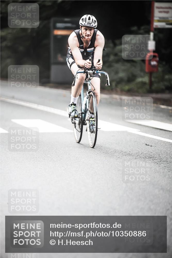13.09.2026 - Stadtparktriathlon H.Heesch http://msf.ph/oto/10350886 13.09.2026 11:04:05 Radfahren 466, 506, 536, 539, 643, 688 meine-sportfotos.de