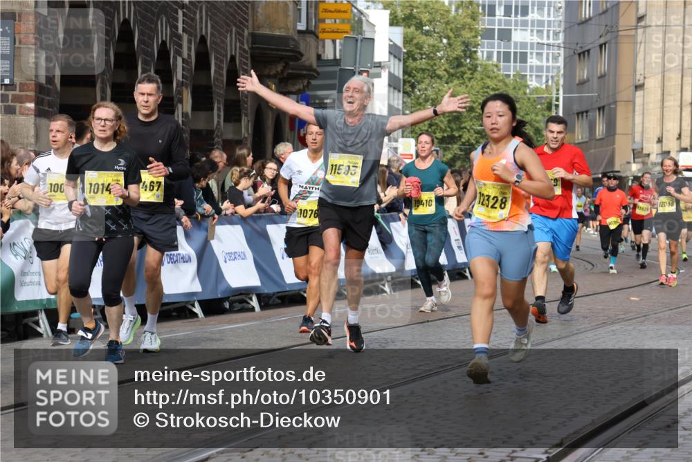 13.09.2026 - 21. swb-Marathon Bremen Strokosch-Dieckow http://msf.ph/oto/10350901 13.09.2026 10:54:36 Ziel 10359, 10503, 10577, 10631, 10749, 10837, 10884, 10996, 11099, 11118, 11290, 11329, 11361, 11476, 11765, 11843, 11989, 11998, 10589, 10608, 10704, 11040, 11174, 11569, 11874, 12519, 12800, 13526 meine-sportfotos.de