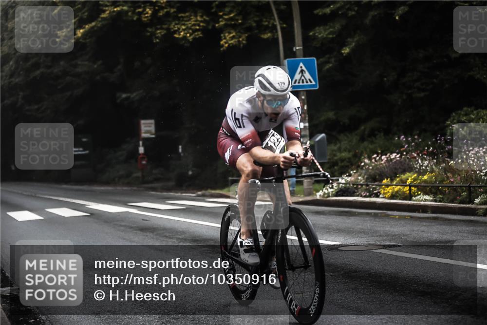 13.09.2026 - Stadtparktriathlon H.Heesch http://msf.ph/oto/10350916 13.09.2026 09:20:36 Radfahren 88, 92, 105, 112, 115, 129, 130, 153 meine-sportfotos.de