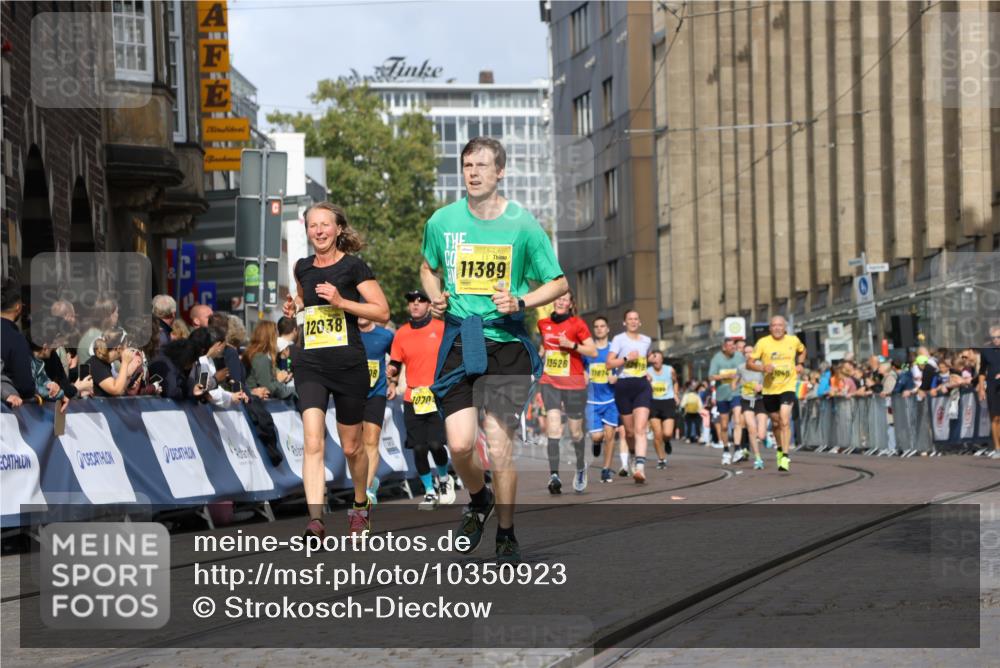 13.09.2026 - 21. swb-Marathon Bremen Strokosch-Dieckow http://msf.ph/oto/10350923 13.09.2026 10:54:42 Ziel 10067, 10146, 10359, 10410, 10503, 10577, 10631, 10749, 10765, 10837, 10884, 10996, 11039, 11099, 11118, 11361, 11476, 11593, 11843, 11989, 12265, 12328, 12467, 10589, 10646, 10901, 11040, 11569, 11889, 12313, 12800, 13592 meine-sportfotos.de