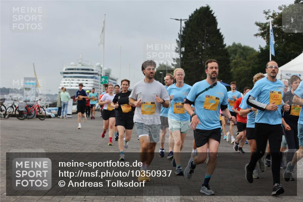 13.09.2026 - Kiel Lauf Andreas Tolksdorf http://msf.ph/oto/10350937 13.09.2026 09:55:42 Kiellinie 11145, 9459, 38, 580, 757, 4320 meine-sportfotos.de