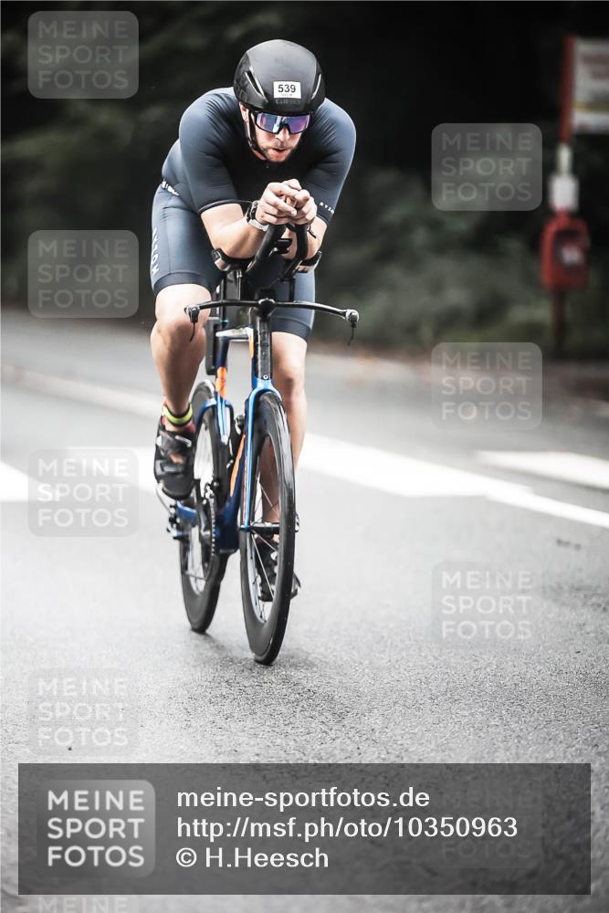 13.09.2026 - Stadtparktriathlon H.Heesch http://msf.ph/oto/10350963 13.09.2026 11:04:11 Radfahren 466, 506, 539 meine-sportfotos.de
