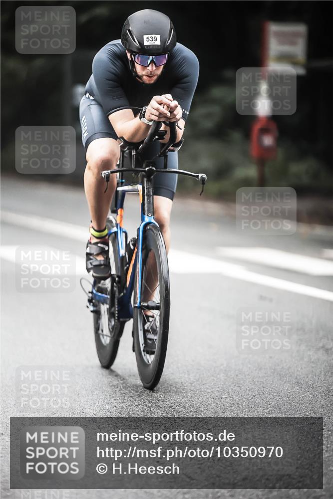 13.09.2026 - Stadtparktriathlon H.Heesch http://msf.ph/oto/10350970 13.09.2026 11:04:12 Radfahren 466, 539, 636 meine-sportfotos.de