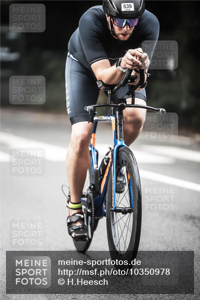 13.09.2026 - Stadtparktriathlon H.Heesch http://msf.ph/oto/10350978 13.09.2026 11:04:12 Radfahren 466, 539, 636 meine-sportfotos.de