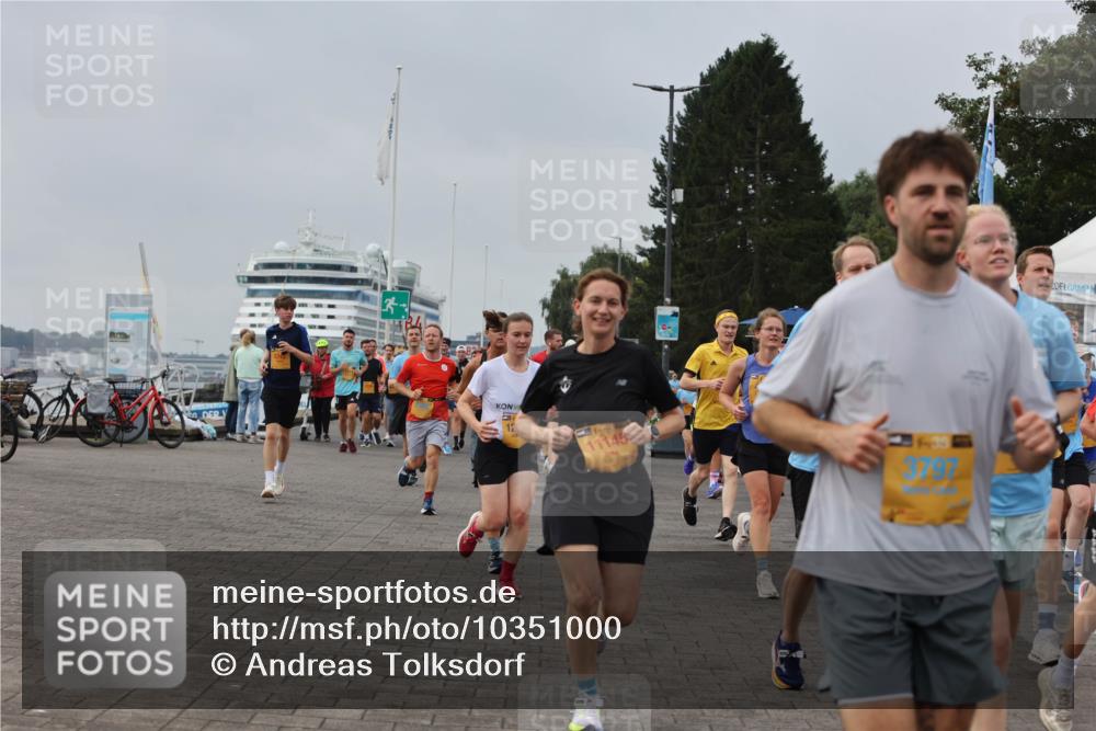13.09.2026 - Kiel Lauf Andreas Tolksdorf http://msf.ph/oto/10351000 13.09.2026 09:55:44 Kiellinie 13, 12, 11145 meine-sportfotos.de