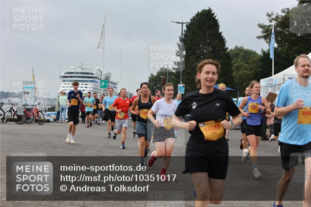 13.09.2026 - Kiel Lauf Andreas Tolksdorf http://msf.ph/oto/10351017 13.09.2026 09:55:44 Kiellinie 8242, 7466, 1213, 11145, 4255, 4889 meine-sportfotos.de