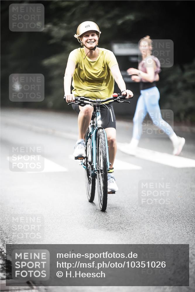 13.09.2026 - Stadtparktriathlon H.Heesch http://msf.ph/oto/10351026 13.09.2026 11:04:20 Radfahren 408, 636 meine-sportfotos.de
