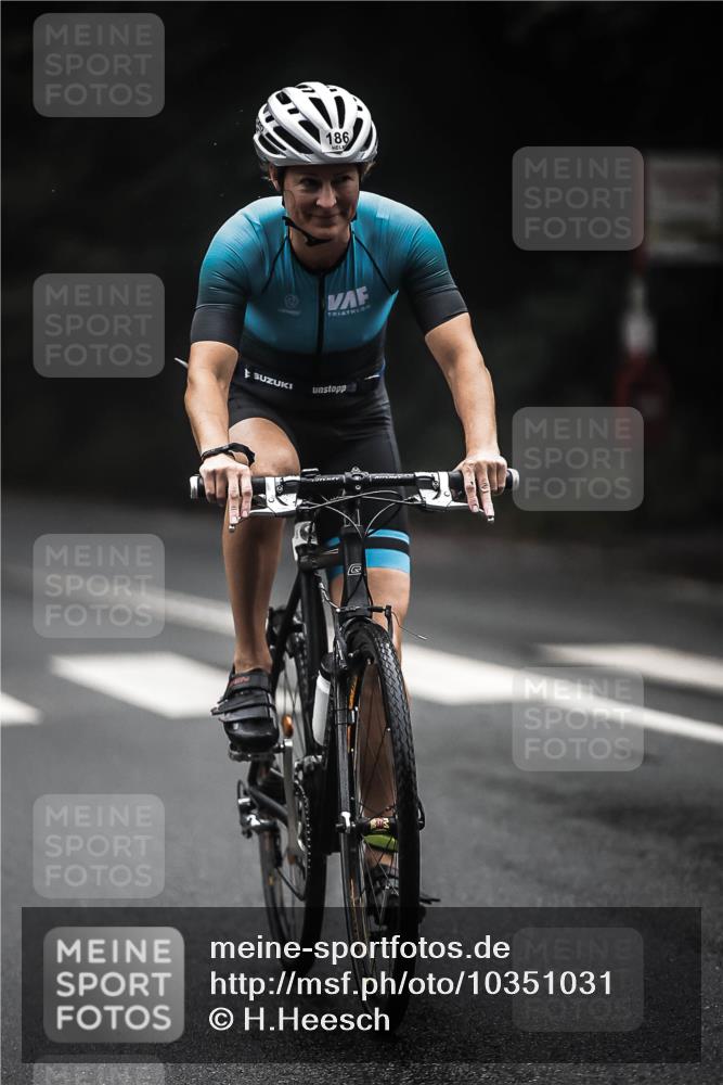 13.09.2026 - Stadtparktriathlon H.Heesch http://msf.ph/oto/10351031 13.09.2026 09:20:53 Radfahren 133, 138, 186 meine-sportfotos.de