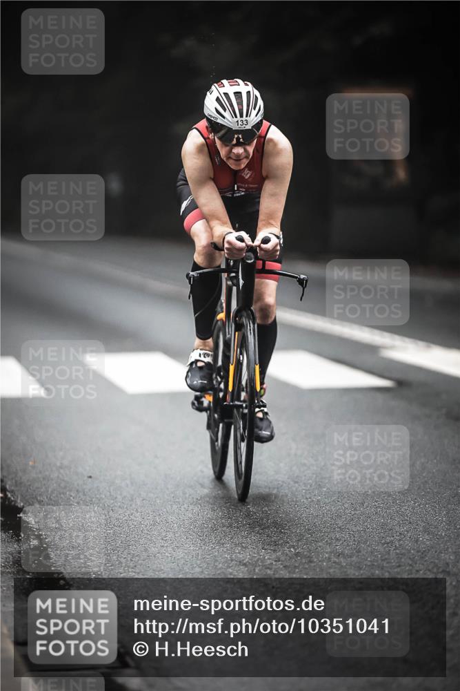 13.09.2026 - Stadtparktriathlon H.Heesch http://msf.ph/oto/10351041 13.09.2026 09:20:57 Radfahren 108, 133, 186 meine-sportfotos.de